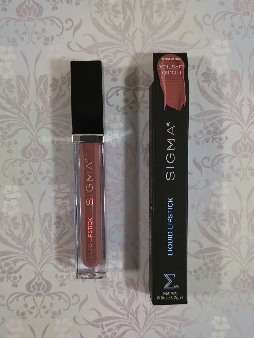 BNIB Sigma Beauty Liquid Lipstick - Warm Rose (Women Makeup)
